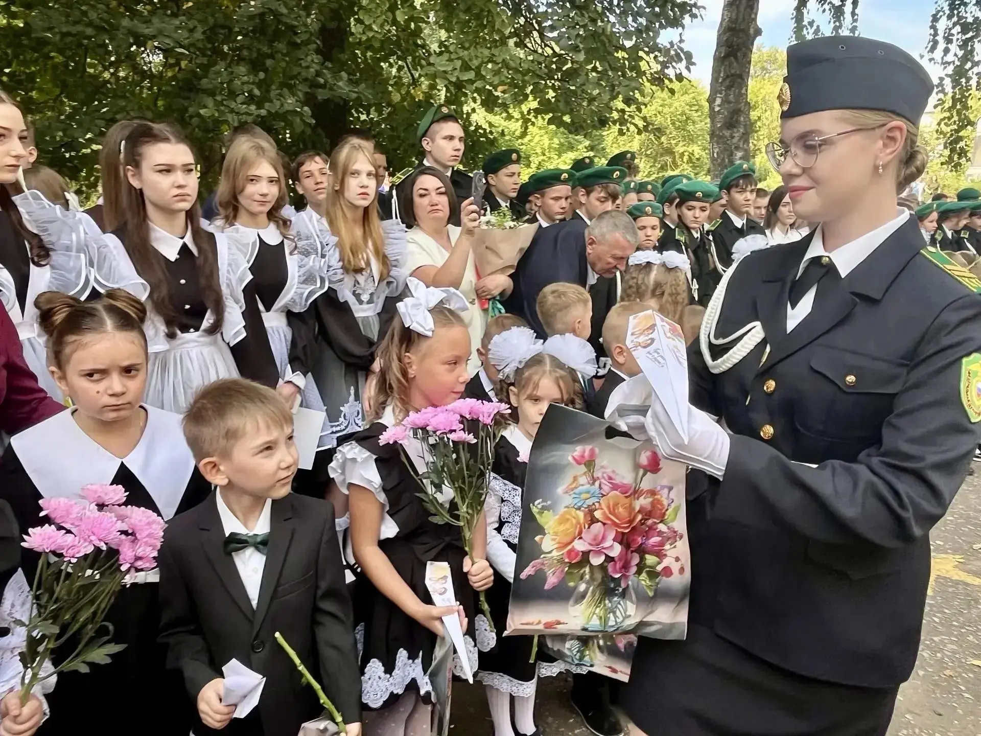 ✨ Сегодня, 1 сентября, в нашей школе прошла Всероссийская акция «Самолётик будущего» в ...