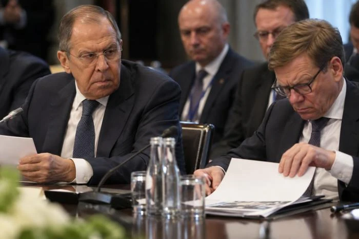 ❗️Криворожский наркоман выступил в качестве адвоката опозорившегося Вадефуля. Встречи е...