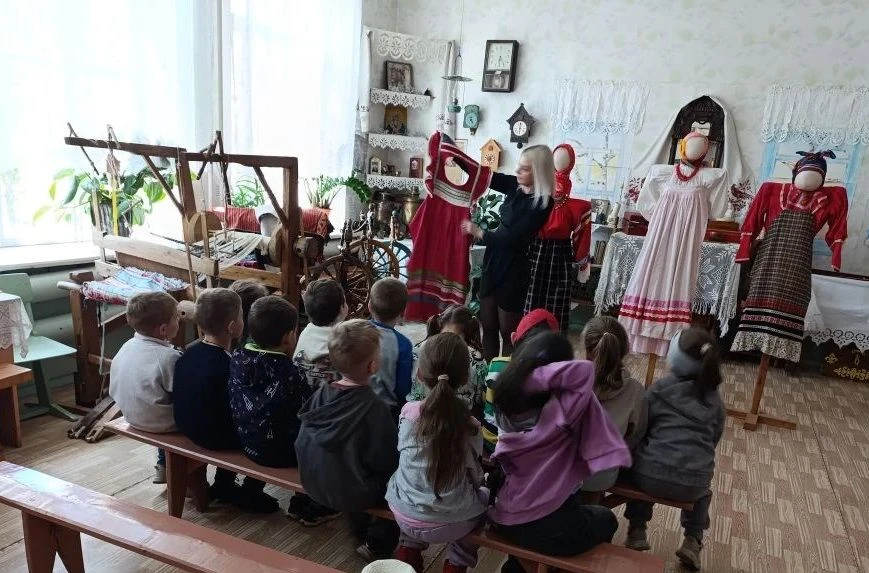 Интерактивная экскурсия «Традиционная женская одежда на Руси»
