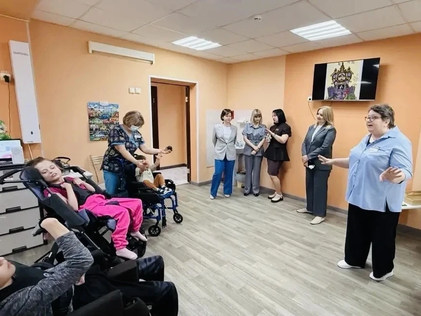 Выездное совещание на площадке реабилитационного центра "Доверие" провел Парламентский комитет Волго