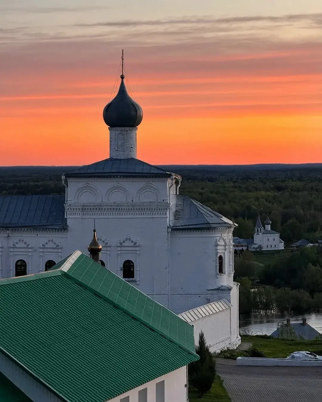 Ради таких закатов точно стоит посетить Гороховец🌅