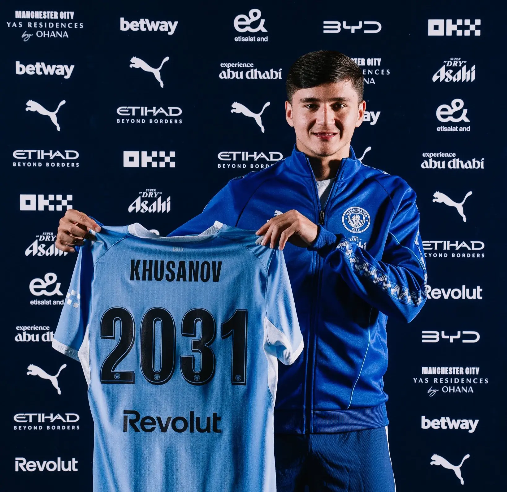 ✍️⚽️ «Ман Сити» продлил контракт с Хусановым до 2031 года