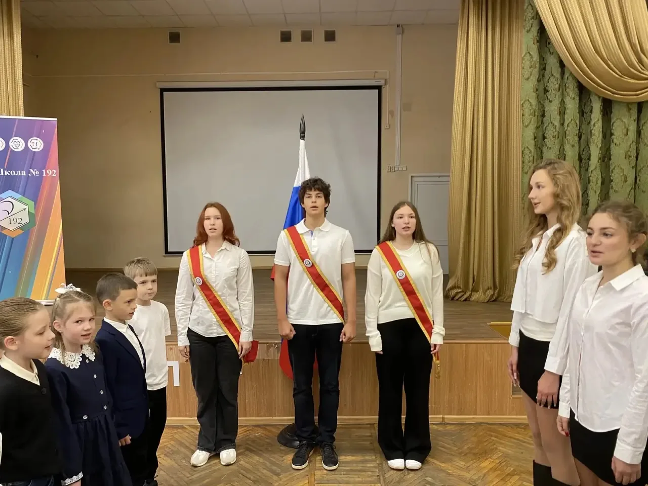 🇷🇺 Церемония поднятия государственного флага