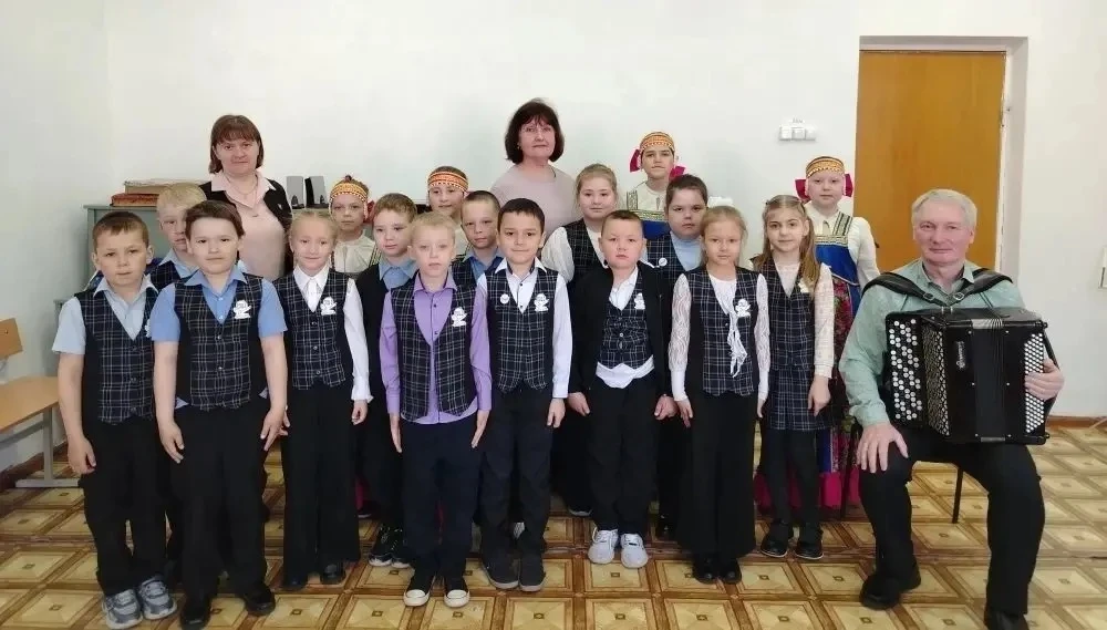 В гостях у искусства: первоклассники знакомятся с Катайской детской школой искусств
В Катайской детс