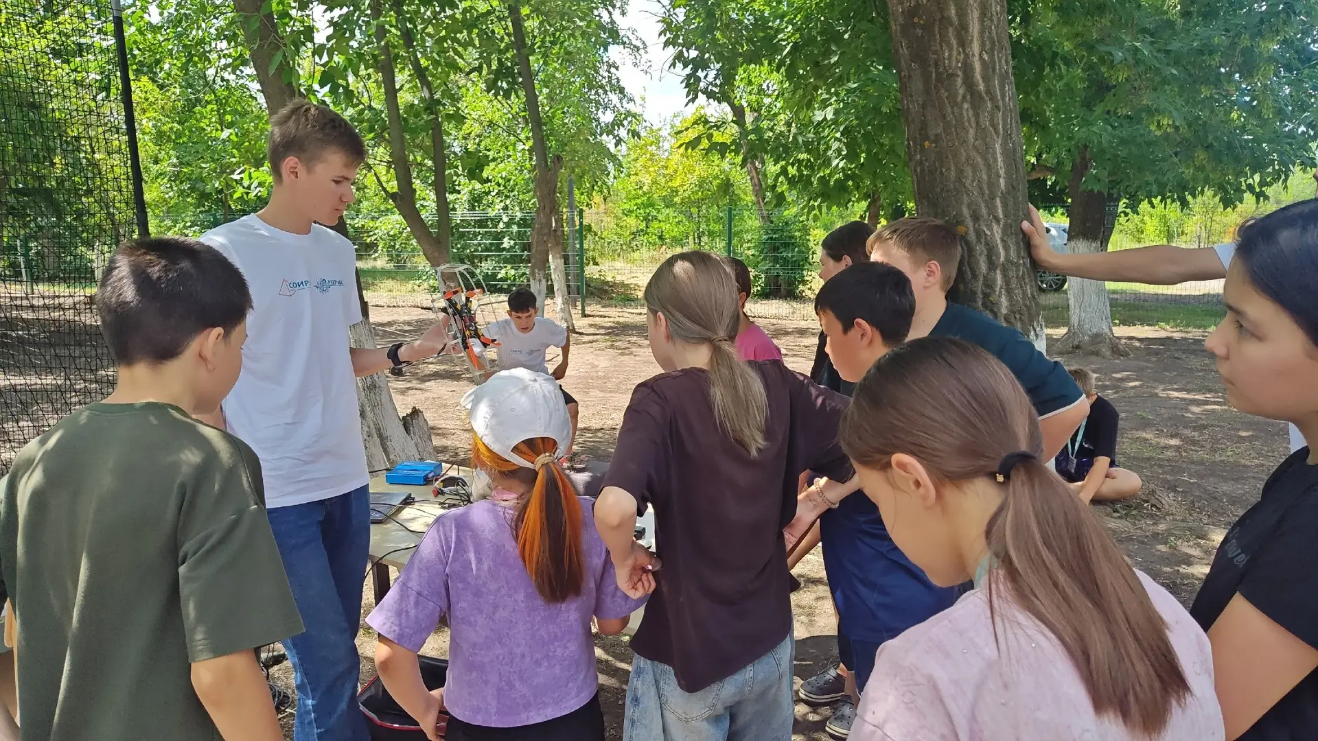 21 июля в детском палаточном лагере села Маршанка состоялся мастер-класс «Использование робототехнич