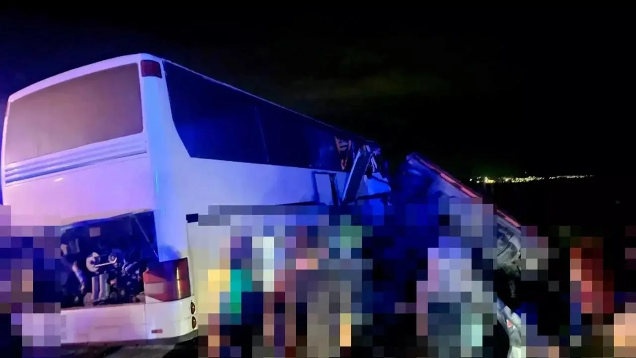 Число погибших в ДТП с автобусом «Грузия — Москва» на Ставрополье выросло до шести