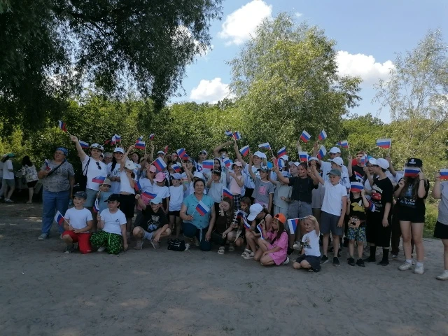«Родные берега» — праздник на берегу реки Ворона! 📣 На живописном берегу реки Ворона прошло замечат