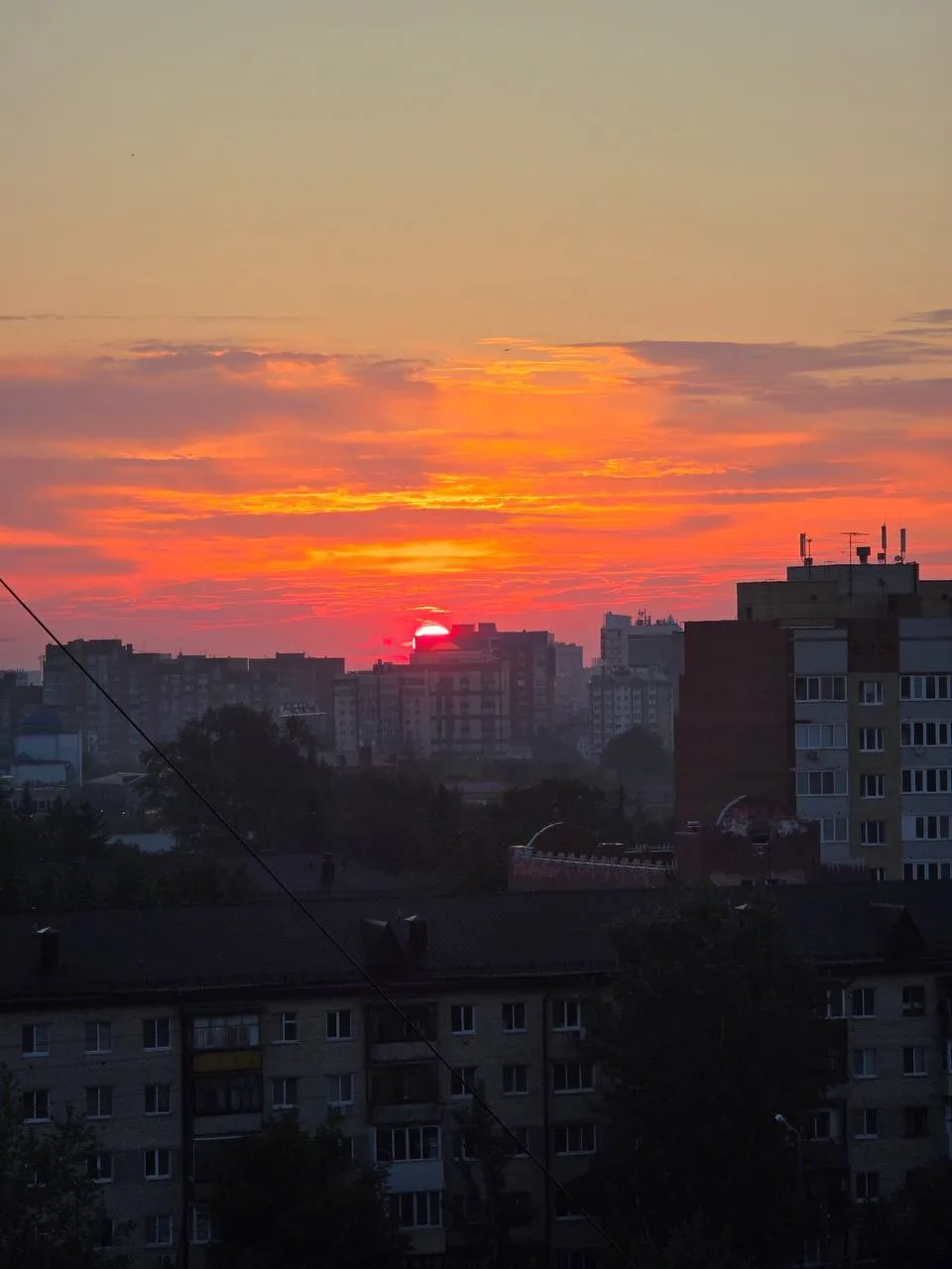 😍 Сегодня был красивый рассвет

📸 tommy_high 

Подслушано Тюмень | Подписаться