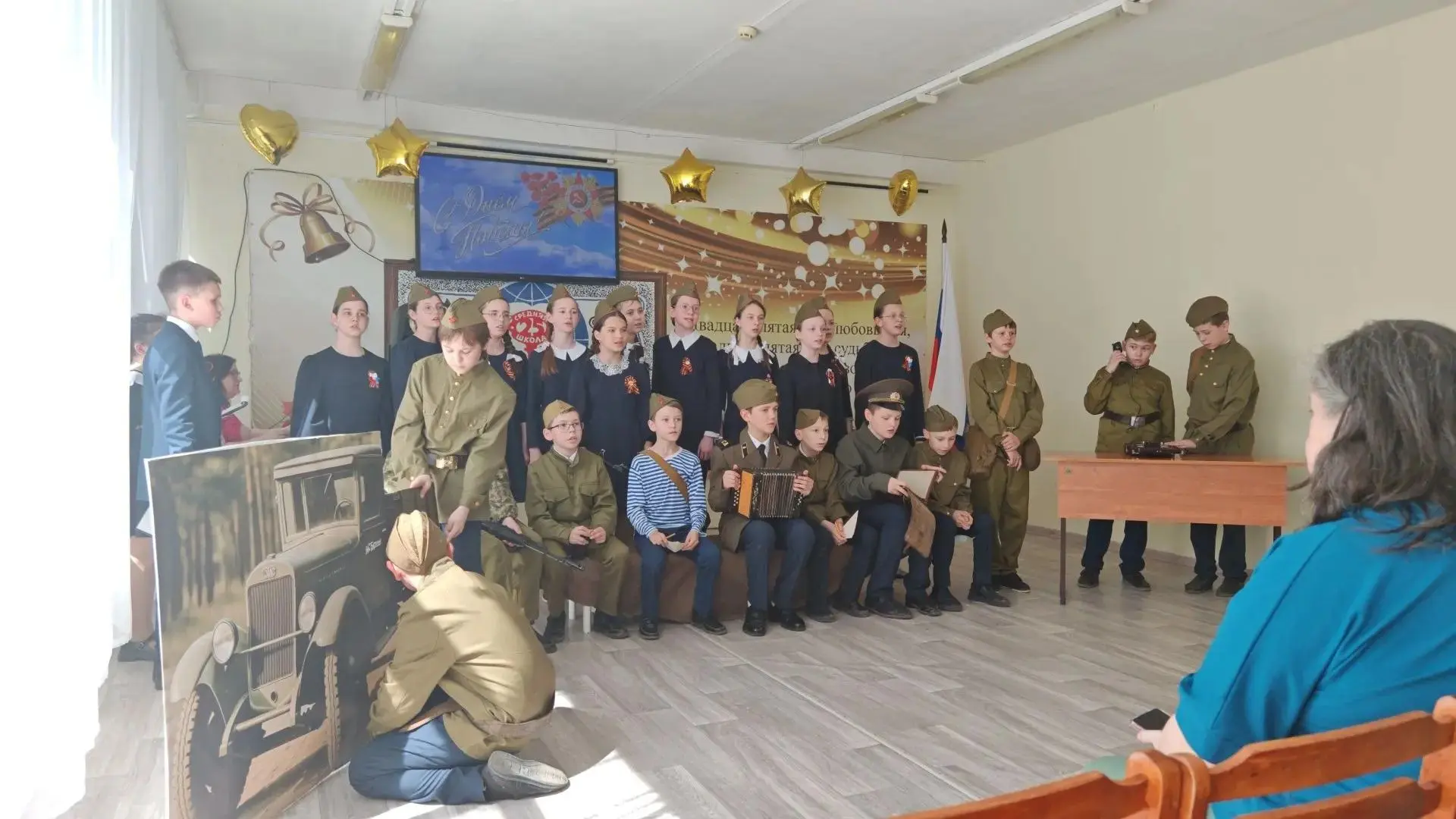 🎖️🎶 Память, воплощённая в песнях В 1 корпусе  нашей школы прошёл трогательный концерт, посвящённый Д