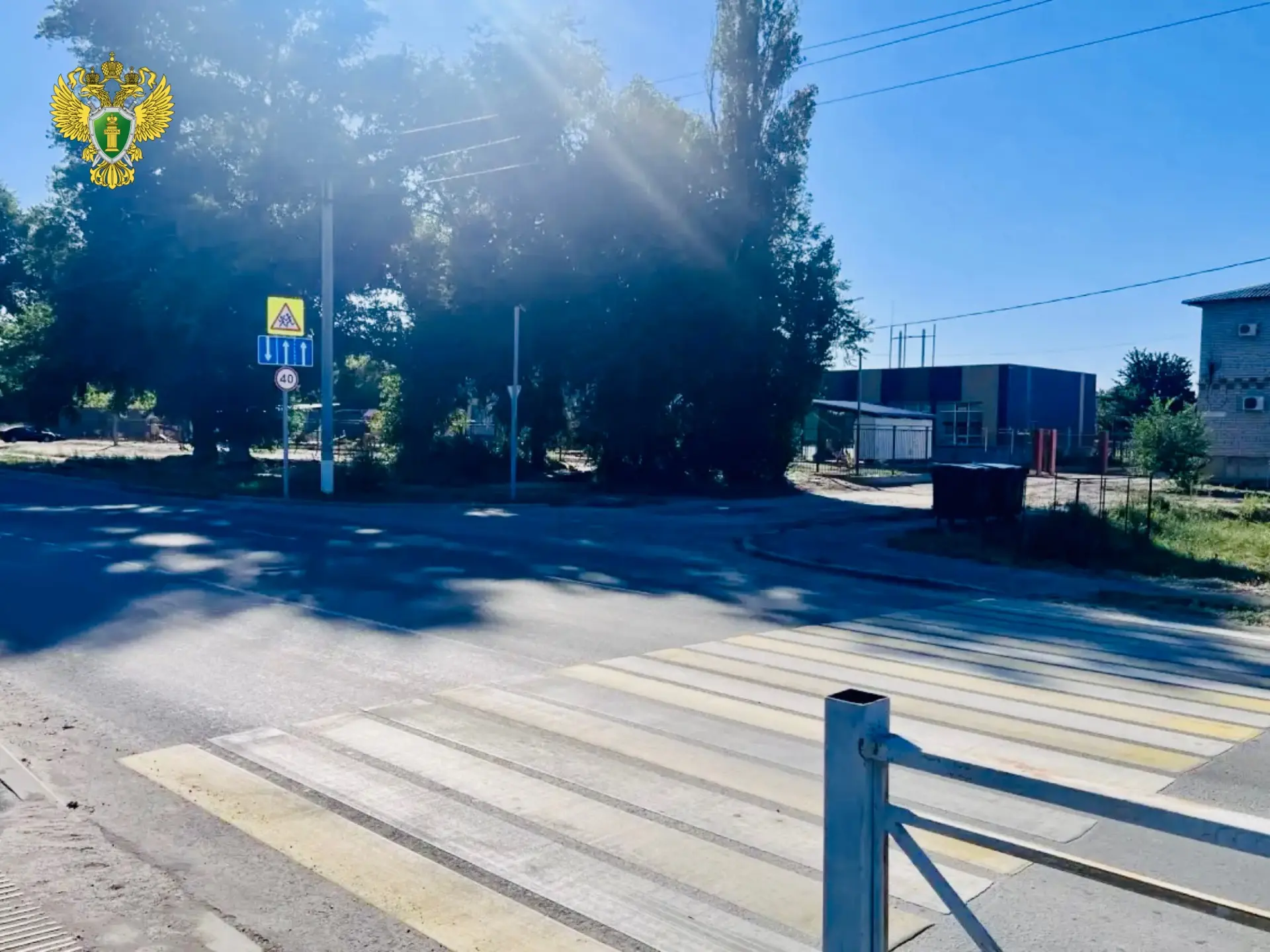 ❕В Ростовской области по требованию прокуратуры около детского сада оборудован пешеходный переход

П