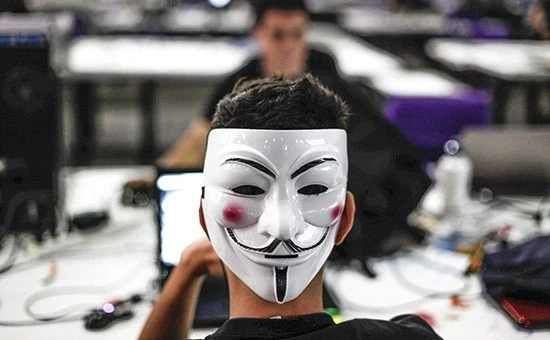 ЖЕНЩИНА УЗНАЛА О СУЩЕСТВОВАНИИ ДВОЙНИКА ИЗ-ЗА ИСПОРЧЕННОЙ КРЕДИТНОЙ ИСТОРИИ - ЭТО МОЖЕТ...