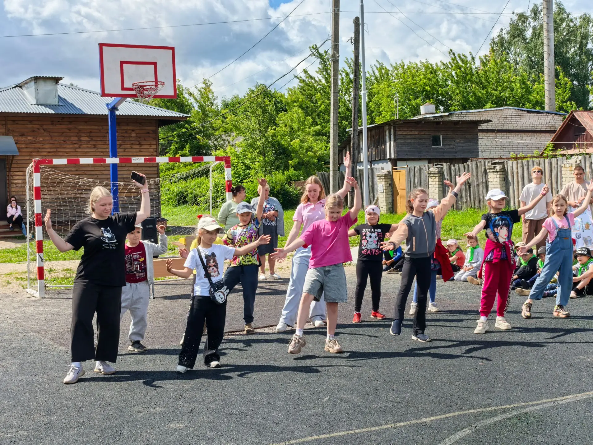 🌞 Вот и пролетела смена «Содружество орлят»!

Сегодня на школьной площадке состоялась церемония зак