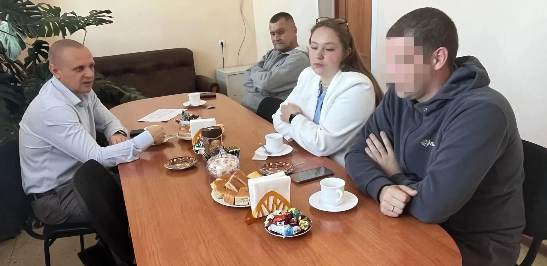 Сегодня я встретился с участником специальной военной операции, нашим земляком из с. Кр...