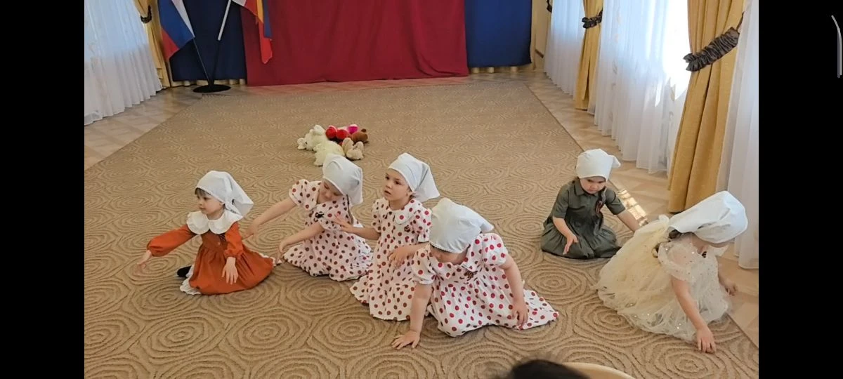 🕊В преддверии 9 Мая в нашем детском саду прошёл трогательный утренник, посвящённый Дню...