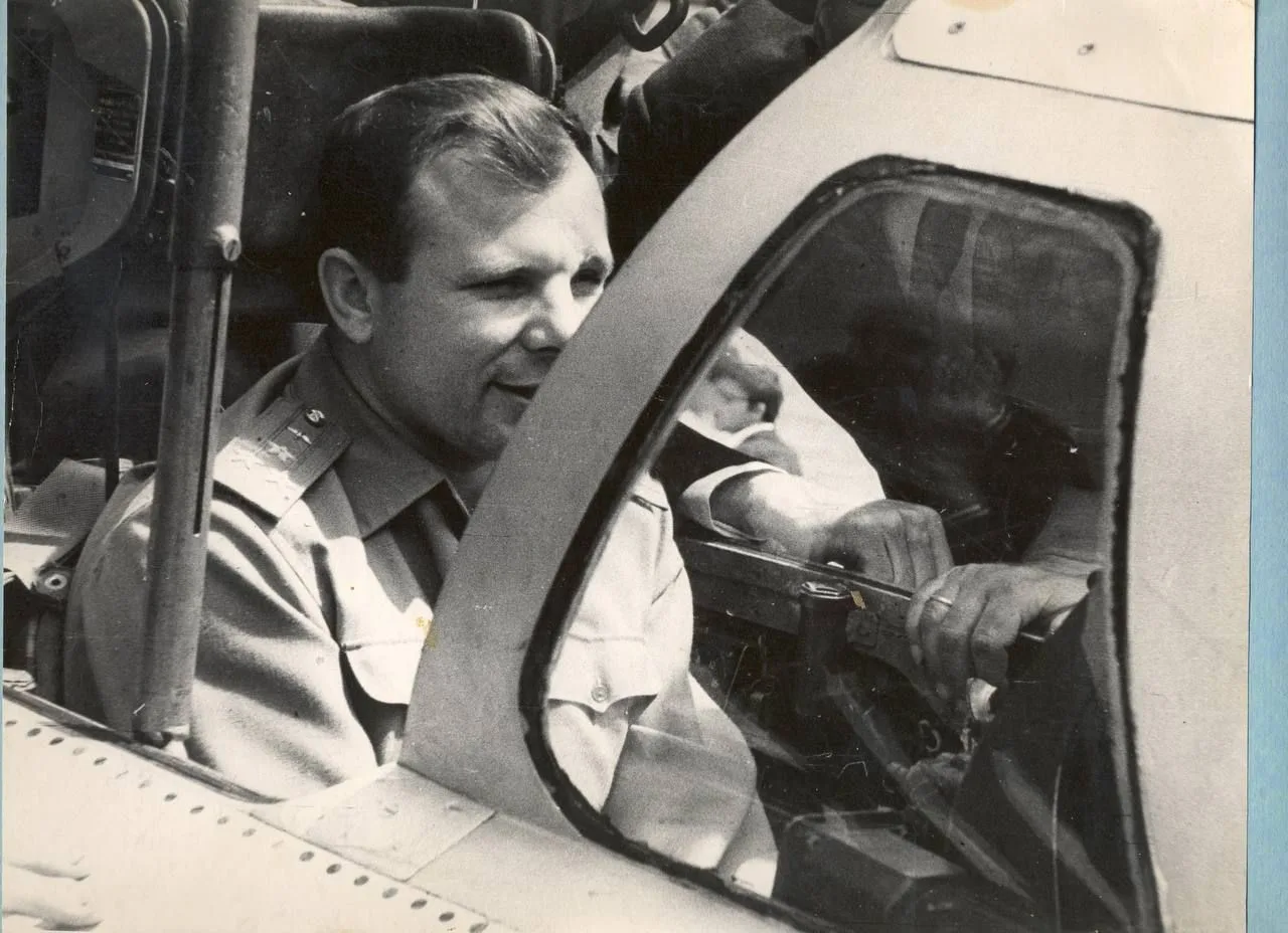 👨‍🚀 Визит, объединивший авиацию и космос.  65 лет назад Юрий Гагарин открыл человечеству дорогу на о