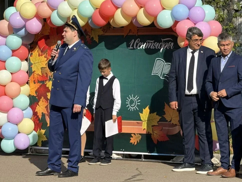 Заместитель Тимирязевского межрайонного прокурора г. Москвы Валерий Владимирович Митяев...