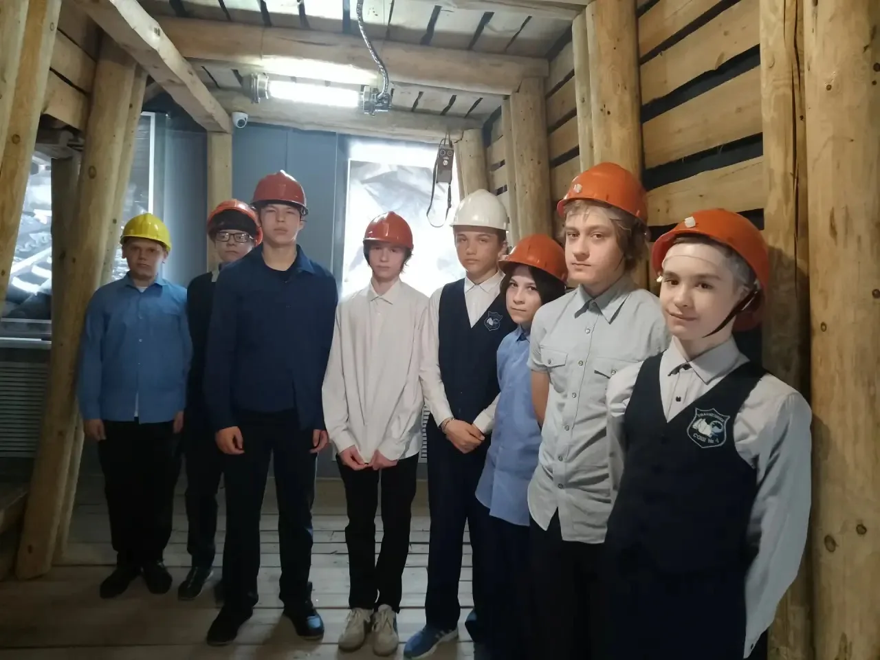 Завершающаяся учебная неделя была посвящена трудовому обучению. В понедельник юноши 8-х классов прин