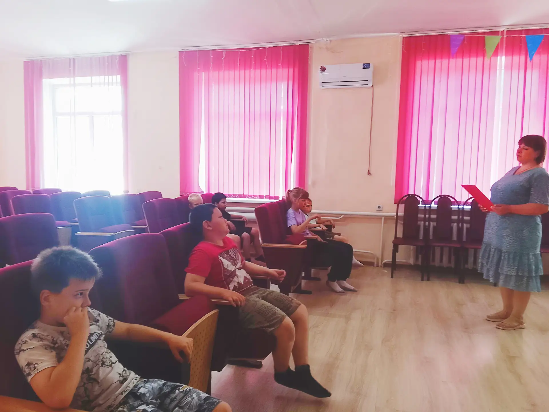 МБУК ПСП КР «Пролетарская сельская библиотека» библиотека-филиал № 1 
х. Бабиче-Кореновского.
Игрова