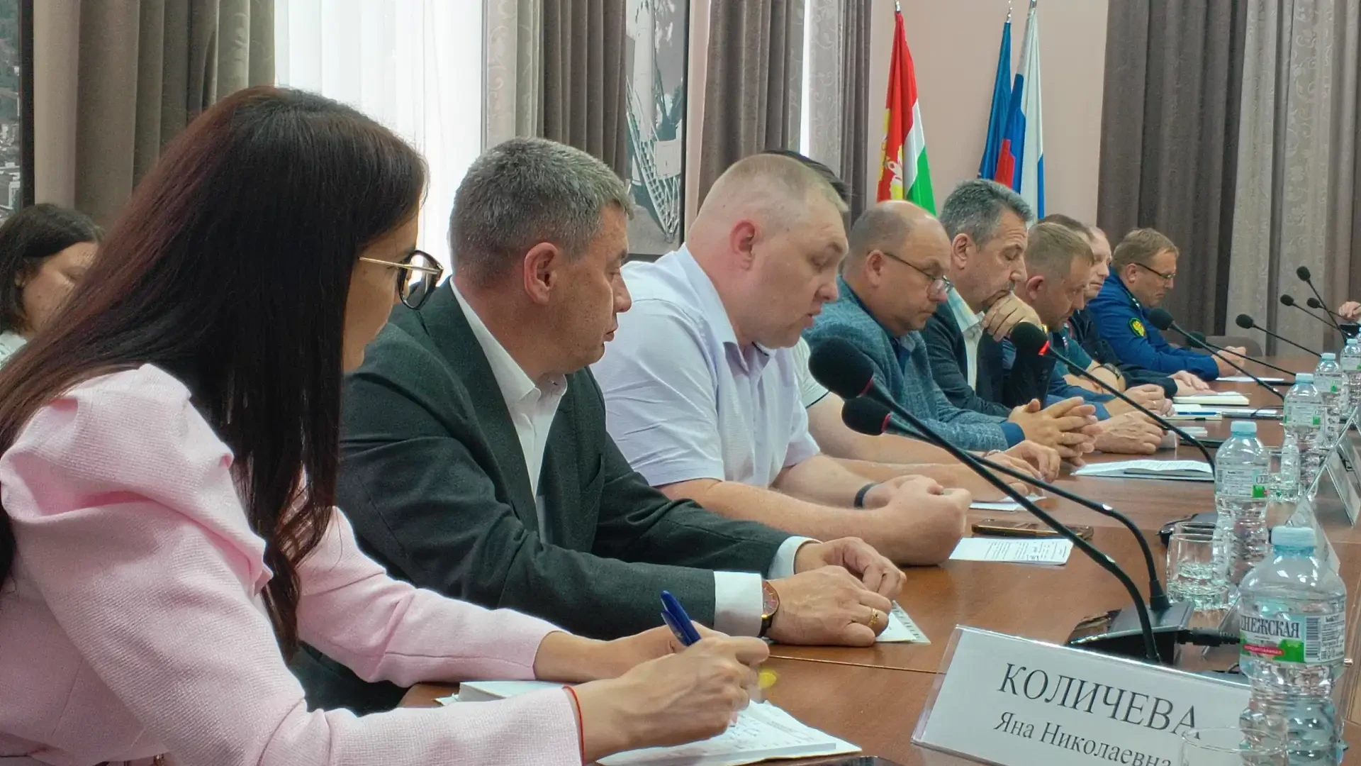 📋 Планёрка в администрации: дороги, отопление, голосование и мор рыбы

Ремонт и благоустройство
До 