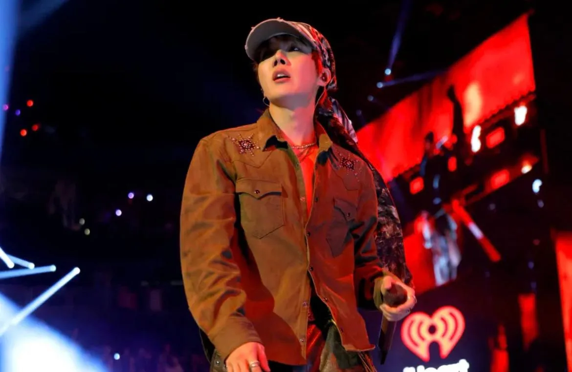 J-Hope благодарит Арми после того, как BTS получили 3 новые победы на VMA: «Всё… — публикация канала «🪭 Чо там сегодня у Бантанов 🏊‍♂️ Keep Swimming»