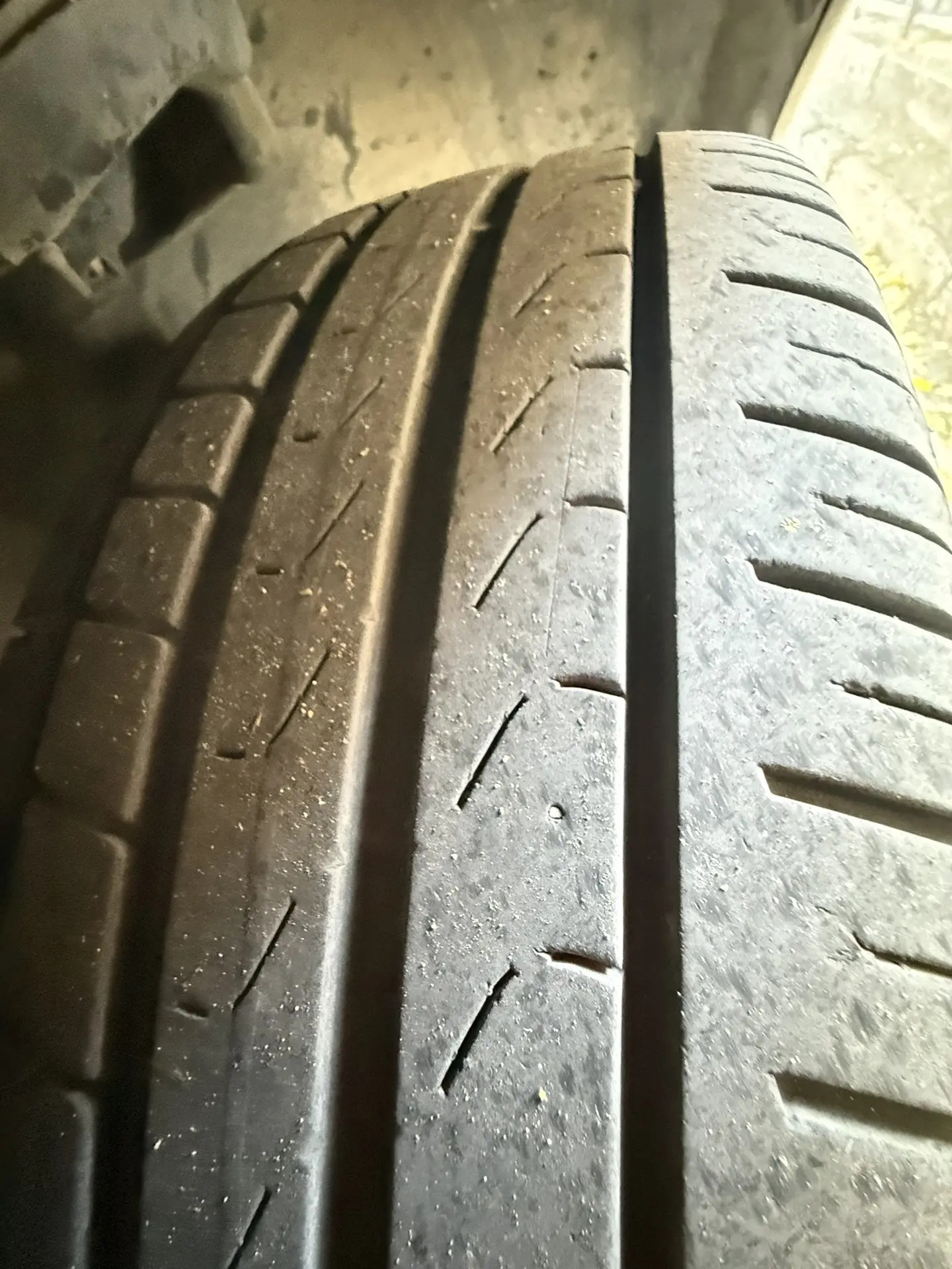 Продам резину R16 2024 г