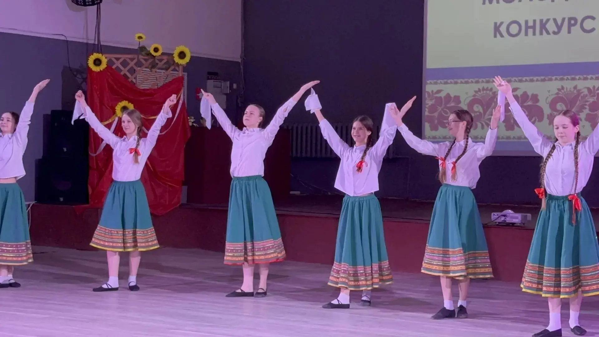 🎉 Танцевальный успех школы на конкурсе «Стартинейджер»!
