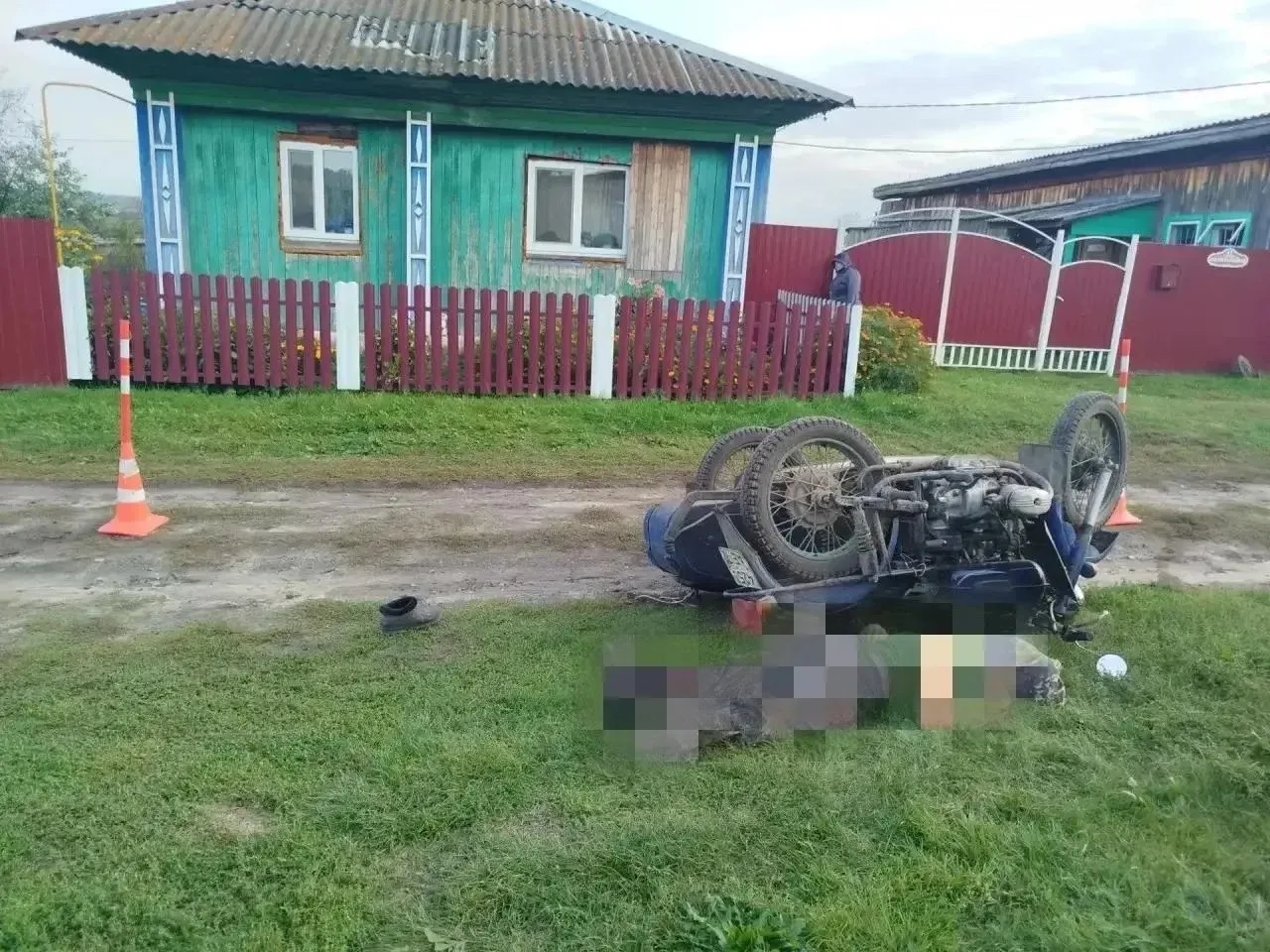 Трагедия в селе Пятково Упоровского округа: мотоциклист погиб при опрокидывании «Урала»...