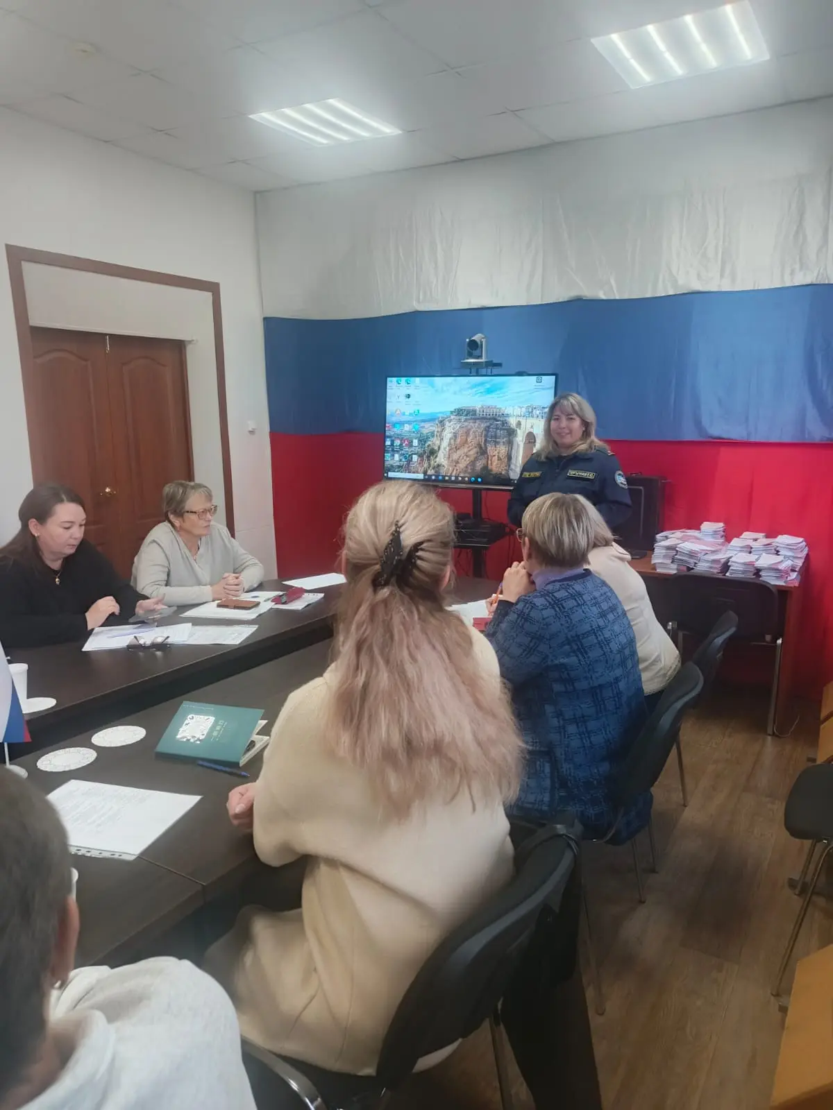 Безопасность на выборах в Томпонском районе