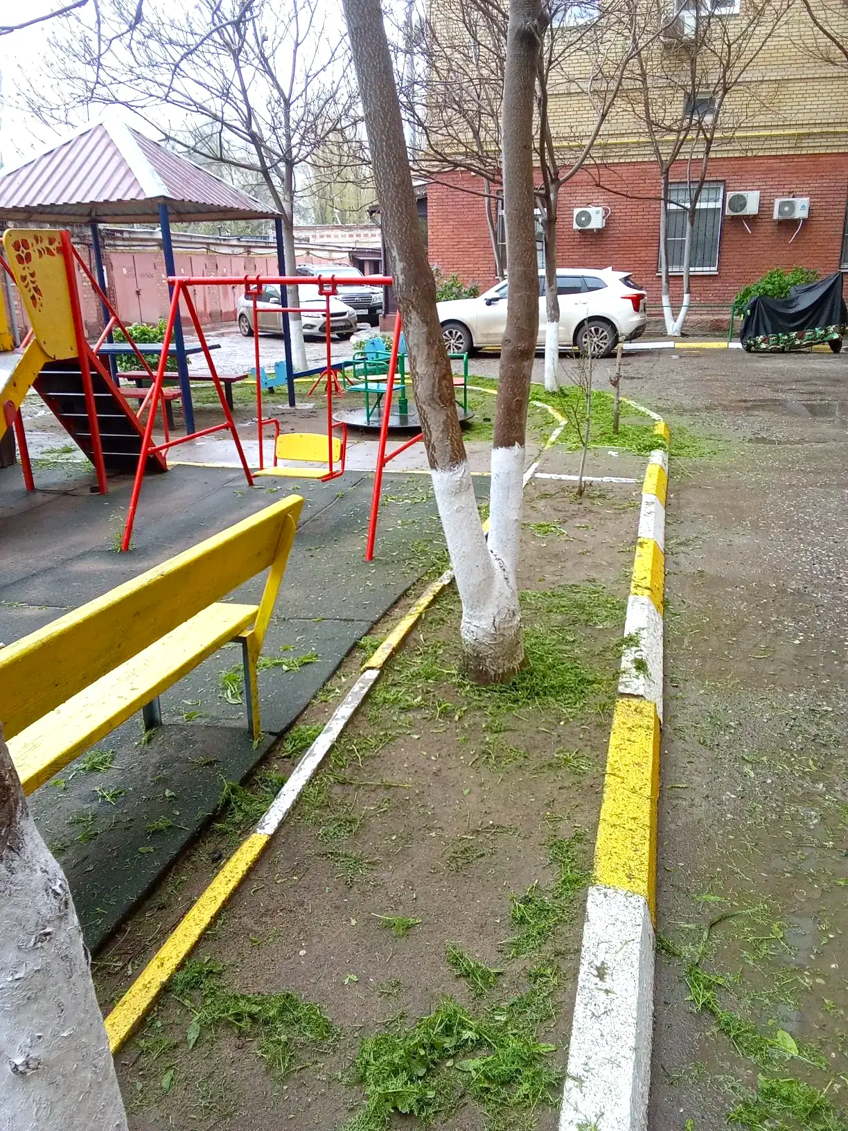 К новости «🌿 Свежий газон и порядок во дворе!»