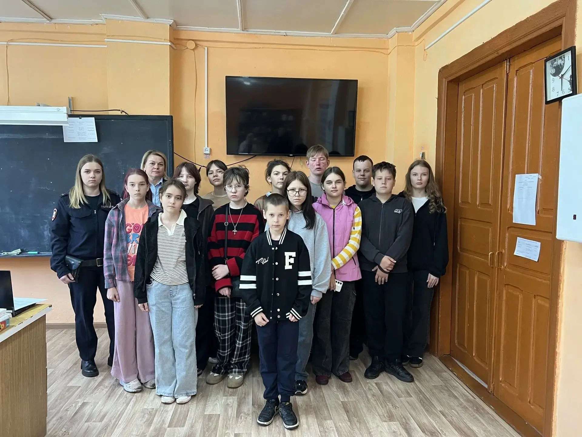 🚀 **Сегодня в нашей школе прошёл второй день лагеря "Солнышко"  под названием «Детство...