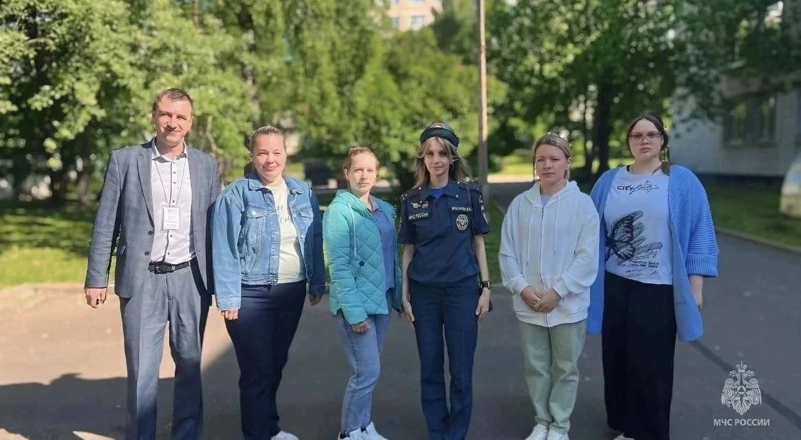 🚨 В Тихвинском лагере устроили учебный «пожар»

В лагере дневного пребывания на базе лицея №8 прошл
