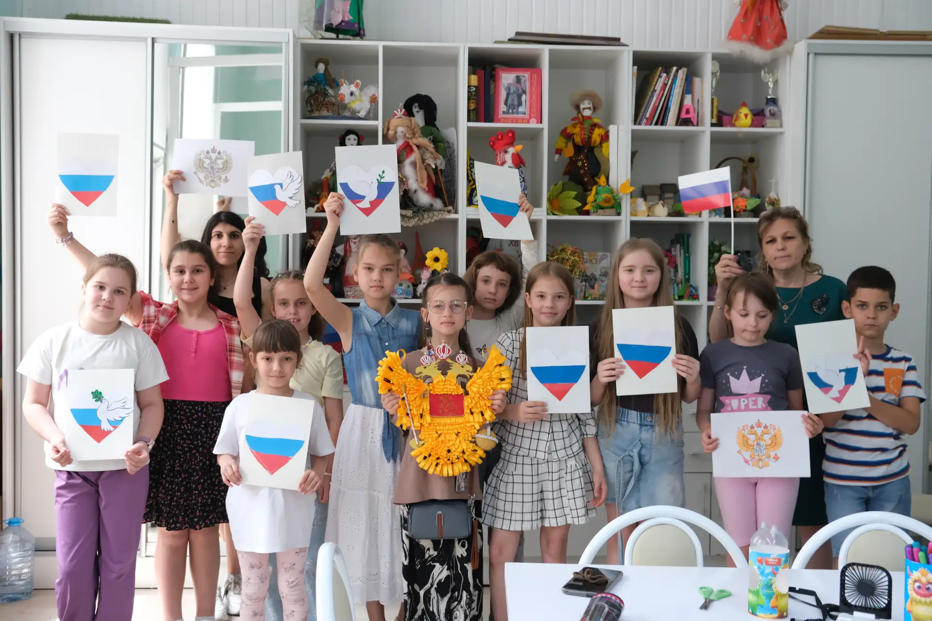 ❤ «Россия в моём сердце»: праздничный мастер-класс по декоративно-прикладному искусству!

В преддвер