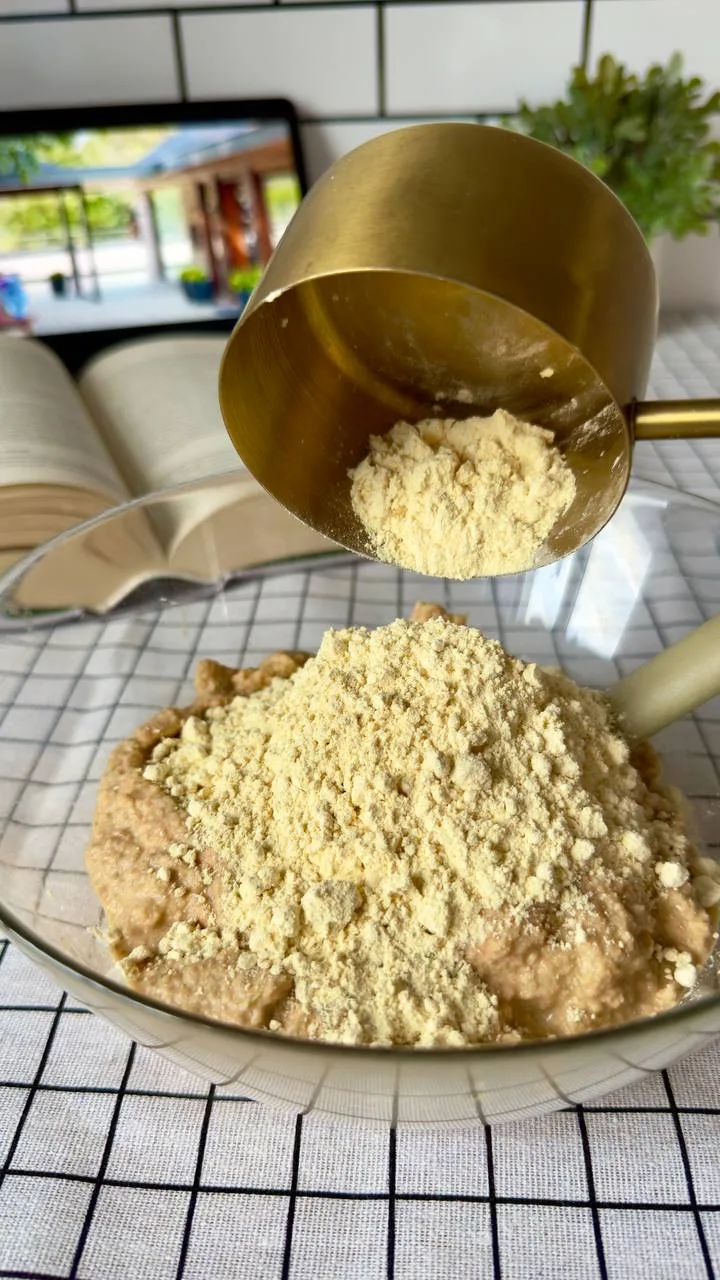 КОТЛЕТЫ ИЗ МАША🧆  Также приготовила соус из авокадо, рукколы и чеснока, который гармонично сочетаетс