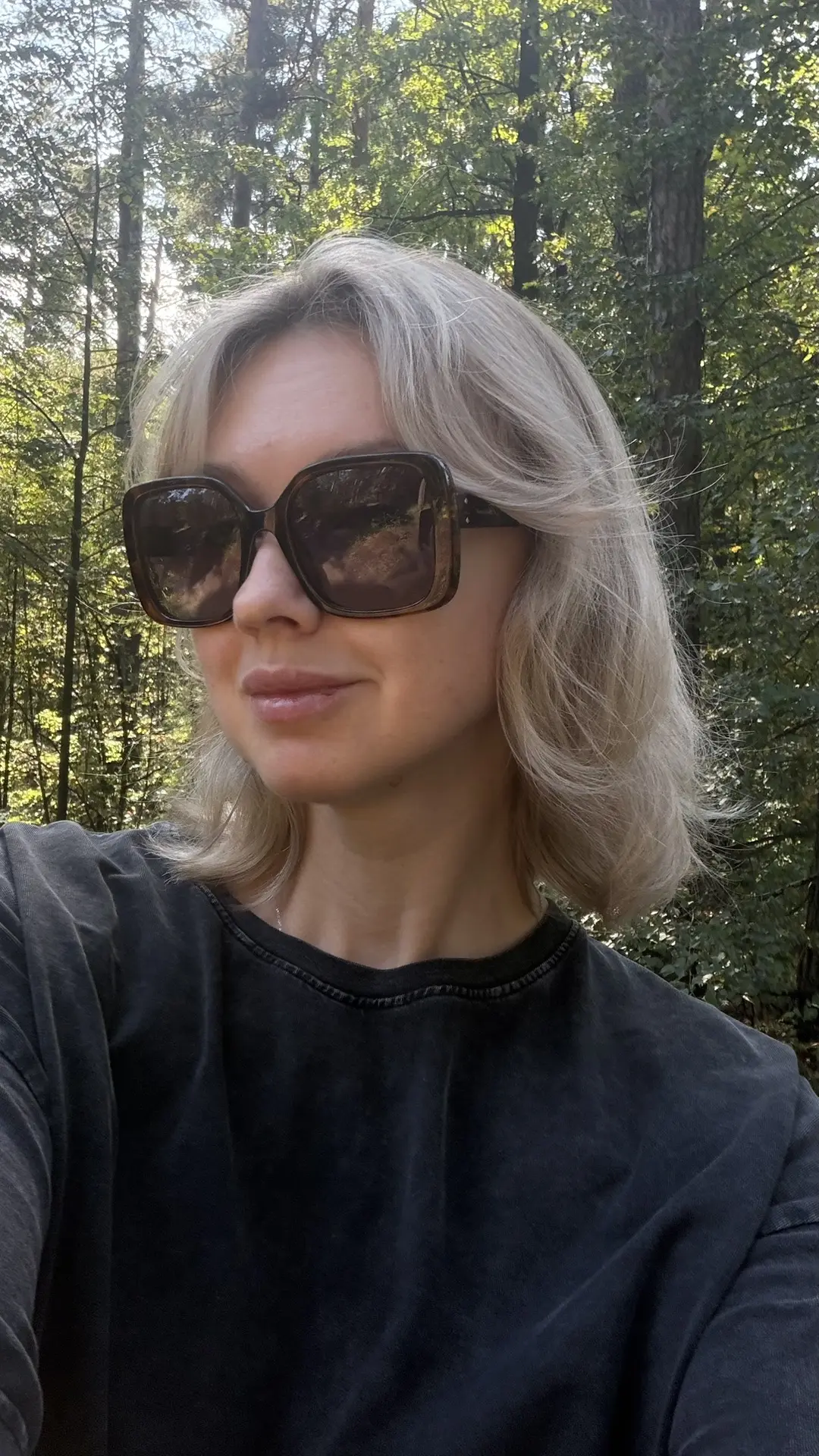 Из последних новостей: мы переехали, я отрезала 30 см волос и вернулась к каре. Ну и са...
