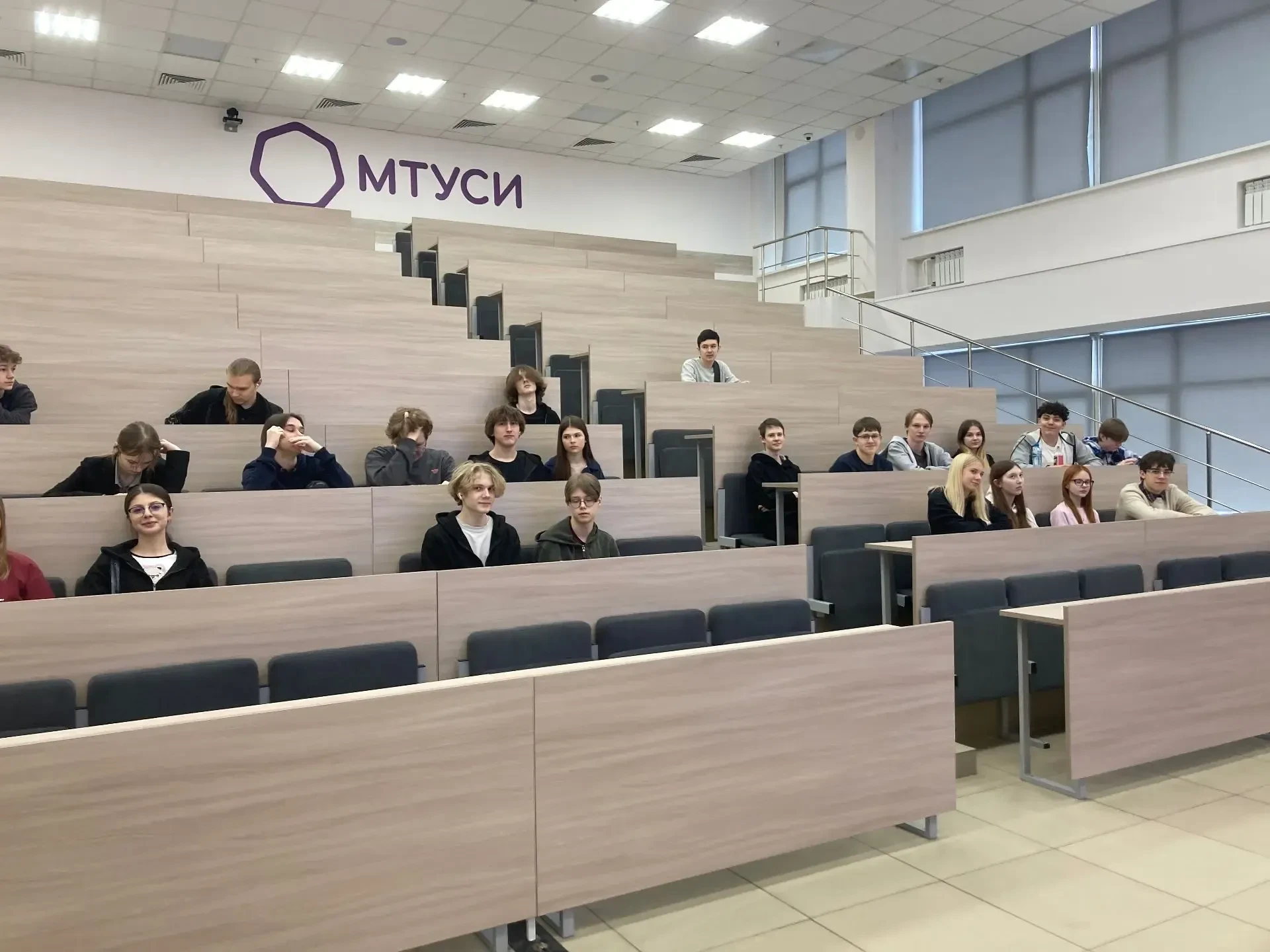 ❄Ученики 10  класса "В" посетили предпрофессиональные каникулы в МТУСИ "Инфокоммуникации для учебы и