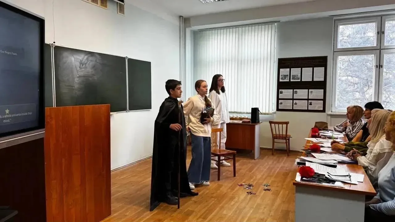 Успехи лучших!!  Подведены итоги городского творческого конкурса на иностранных языках «Россия, Евро