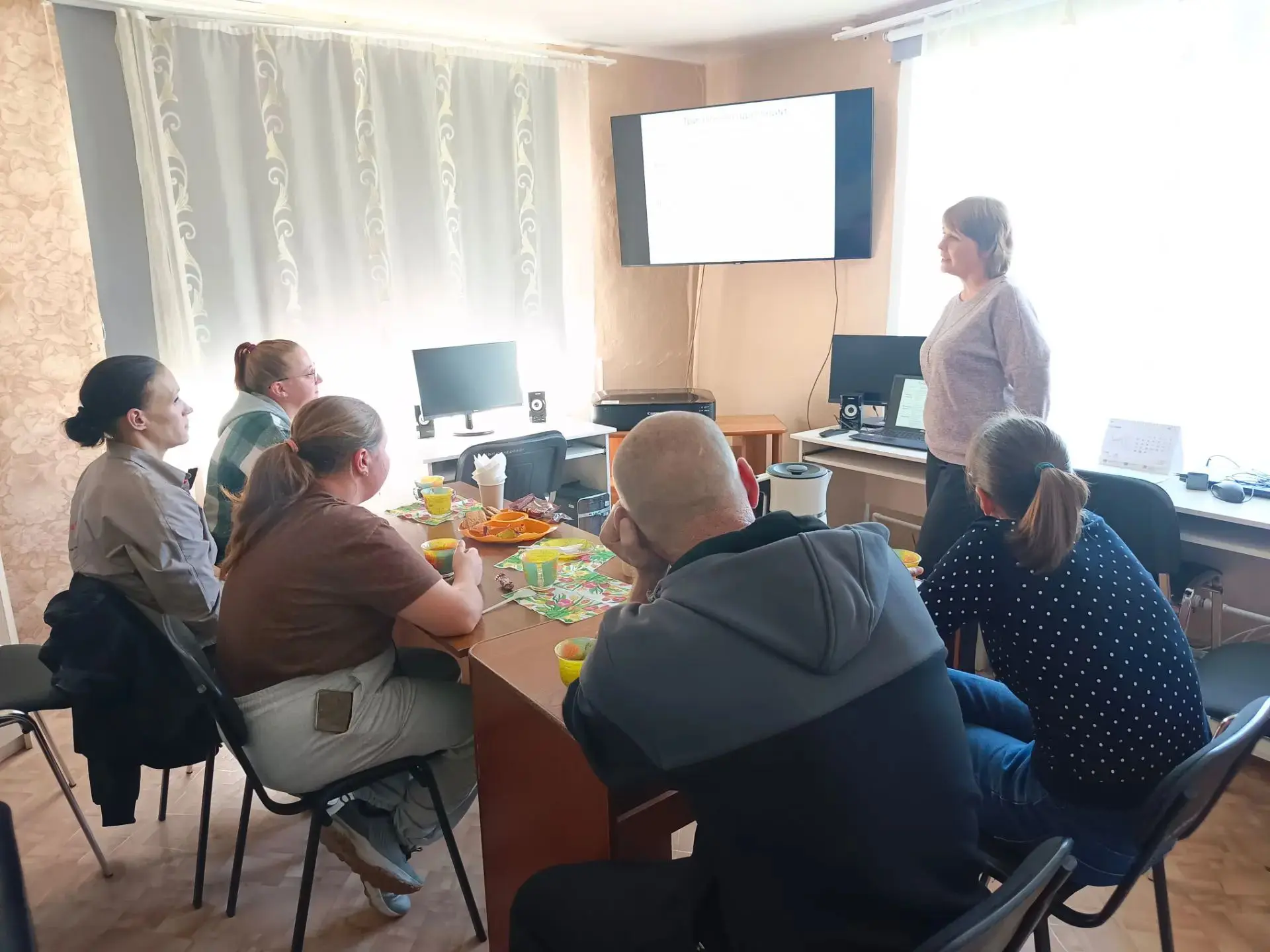 В педагогической и психологической поддержке нуждаются не только "особенные" дети, но и...