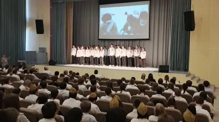 6 мая в нашей школе прошел традиционный фестиваль военной песни «Нас песня к Победе вела». В этом го