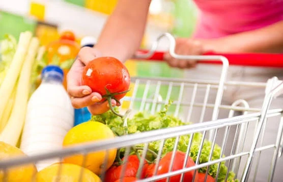 За год на Камчатке продукты питания подорожали почти на 10% 📈

По данным Камчатстата, в период с ма