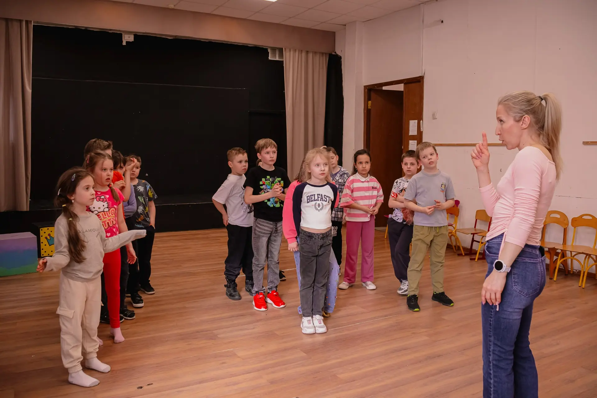 ЯРКИЕ КАНИКУЛЫ В ШКОЛЕ   ☺️ В нашей школе проходят весенние смены с насыщенной программой!  💫 Ученик