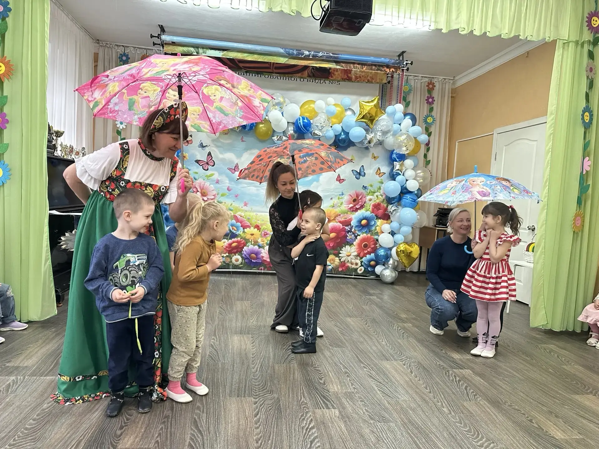 1 июня, в Международный день защиты детей, в нашем детском саду МАДОУ №5 царила атмосфе...