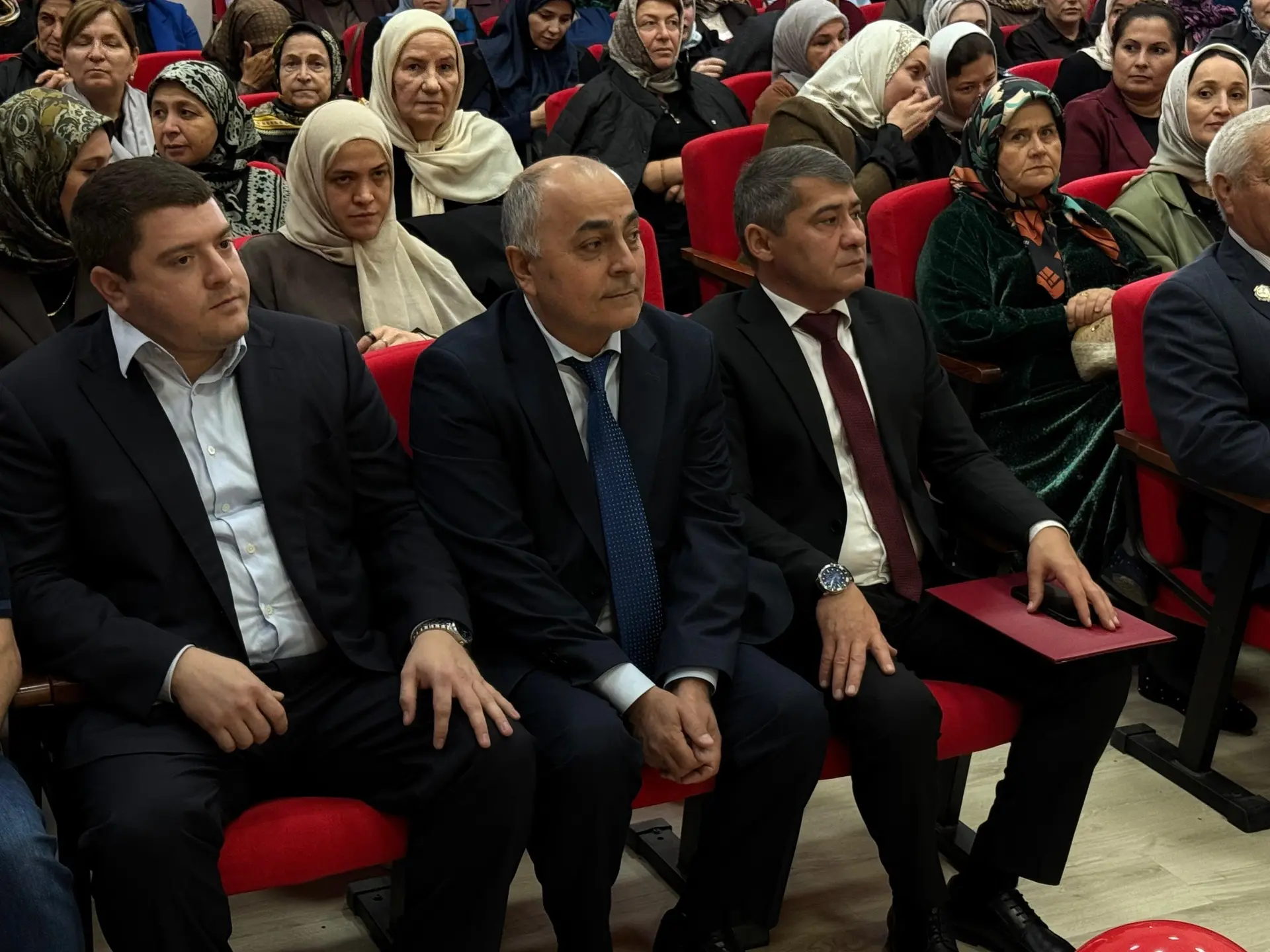 Ежегодно 5 октября в нашей стране отмечается День учителя — праздник, объединяющий всех...