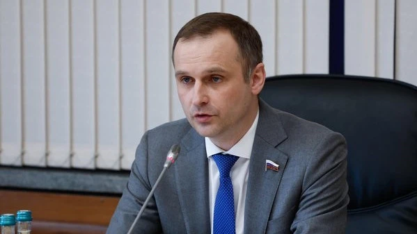 Глава Комитета Госдумы РФ по охране здоровья Сергей Леонов призвал предотвратить новую ...