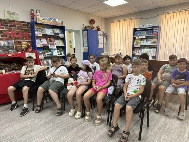 Наши воспитанники побывали в Детской библиотеке, где открыли для себя удивительные факт...