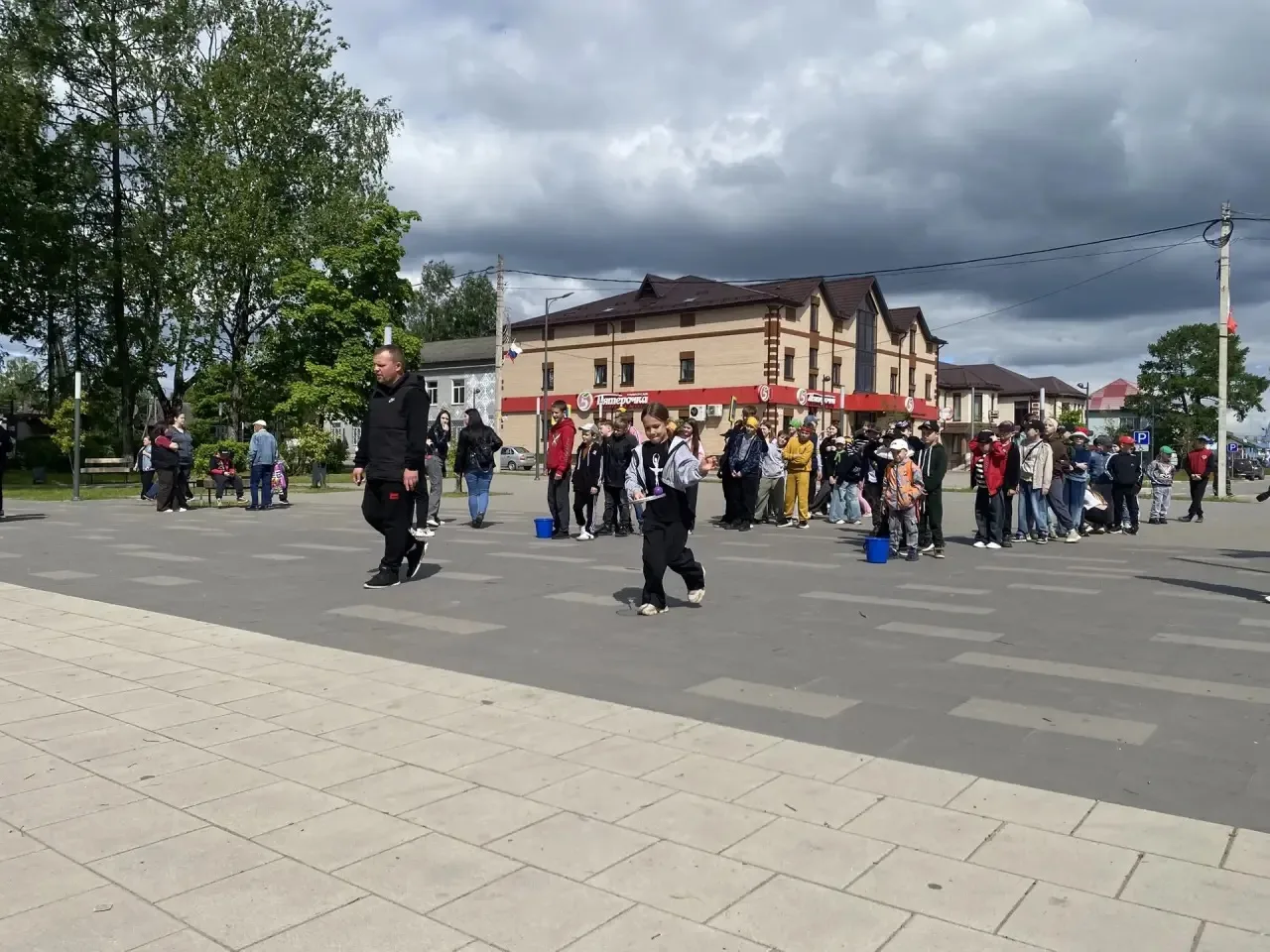 💥🥳 Ура, ЛЕТО!

🗓️🎈Сегодня, 1 июня, наш округ наполнился детским смехом и энергией! В честь самог