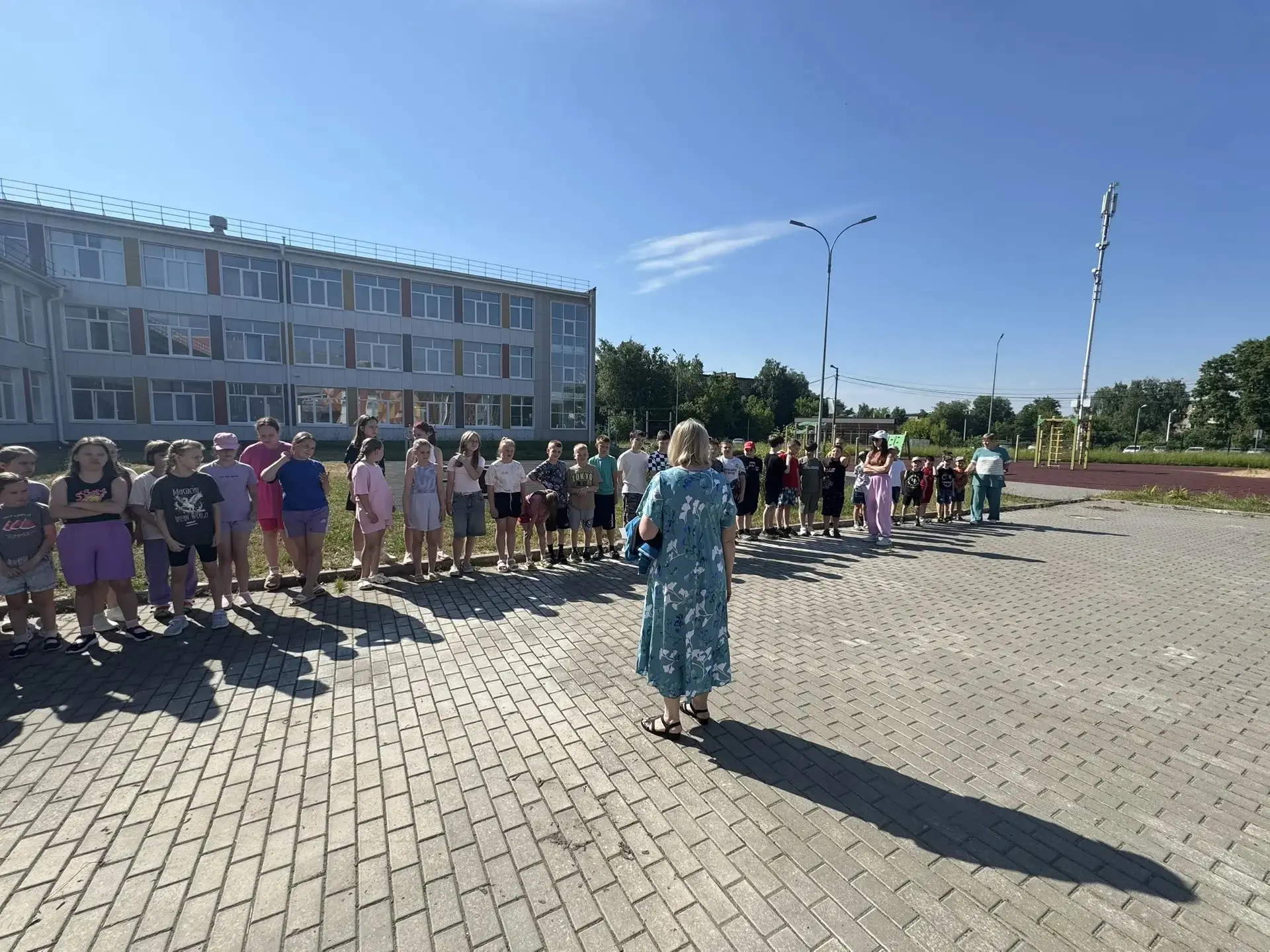 ☀😊💪Сегодняшний день в нашем лагере начался с бодрой традиционной утренней зарядки, которая зарядил