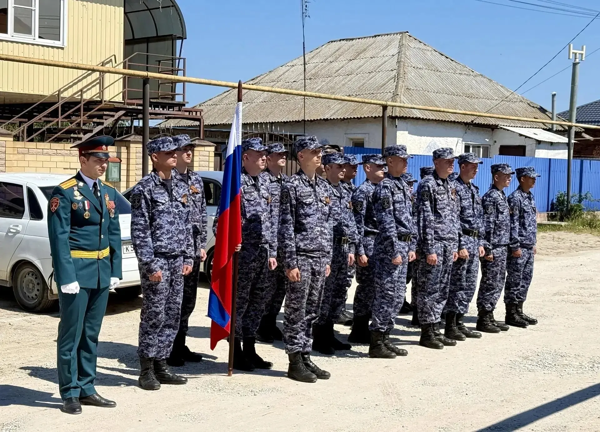 ⭐ Спасибо за Победу! В Тамани состоялся парад у дома ветерана Валентины Пересады  В День Победы во д