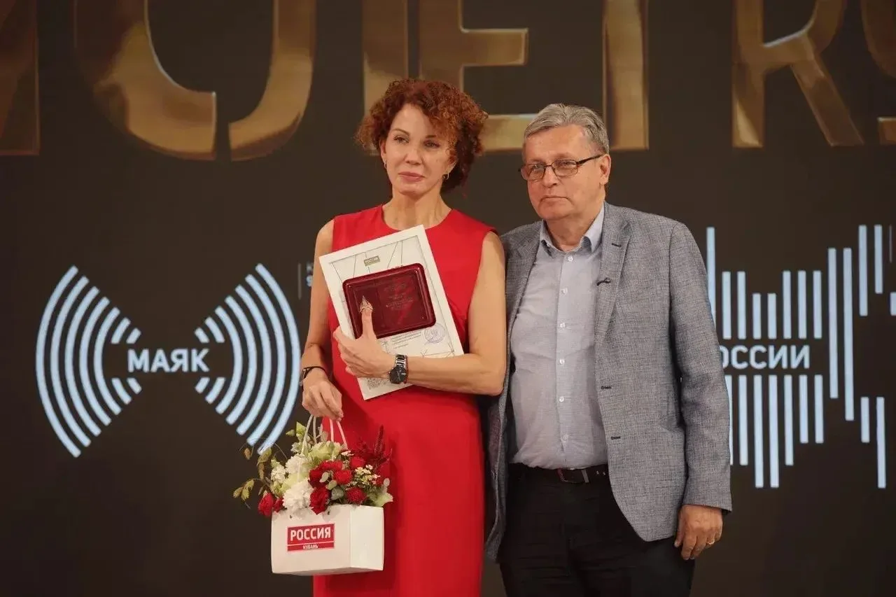 👏С открытием новой студии и 100-летием радио большой коллектив ГТРК «Кубань» поздравил...