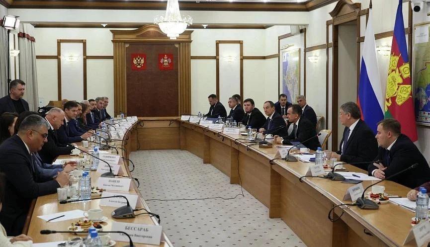 Депутаты Госдумы обсудили с губернатором Кубани вопросы, требующие федерального решения