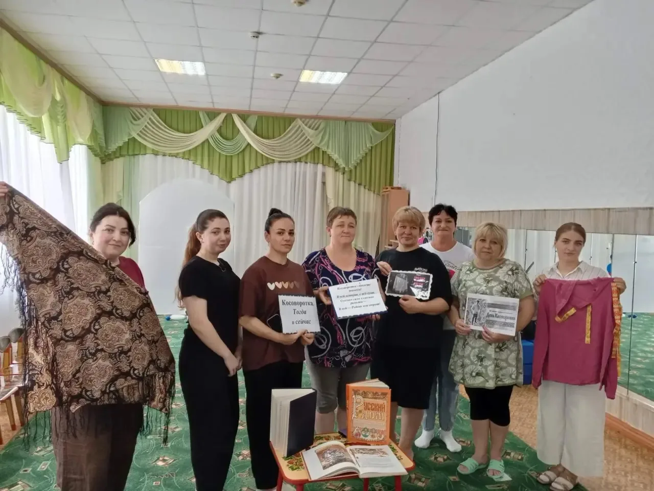 День косоворотки в библиотеках округа🇷🇺

В  ЦБС прошли разнообразные мероприятия, посвящённые Дню 